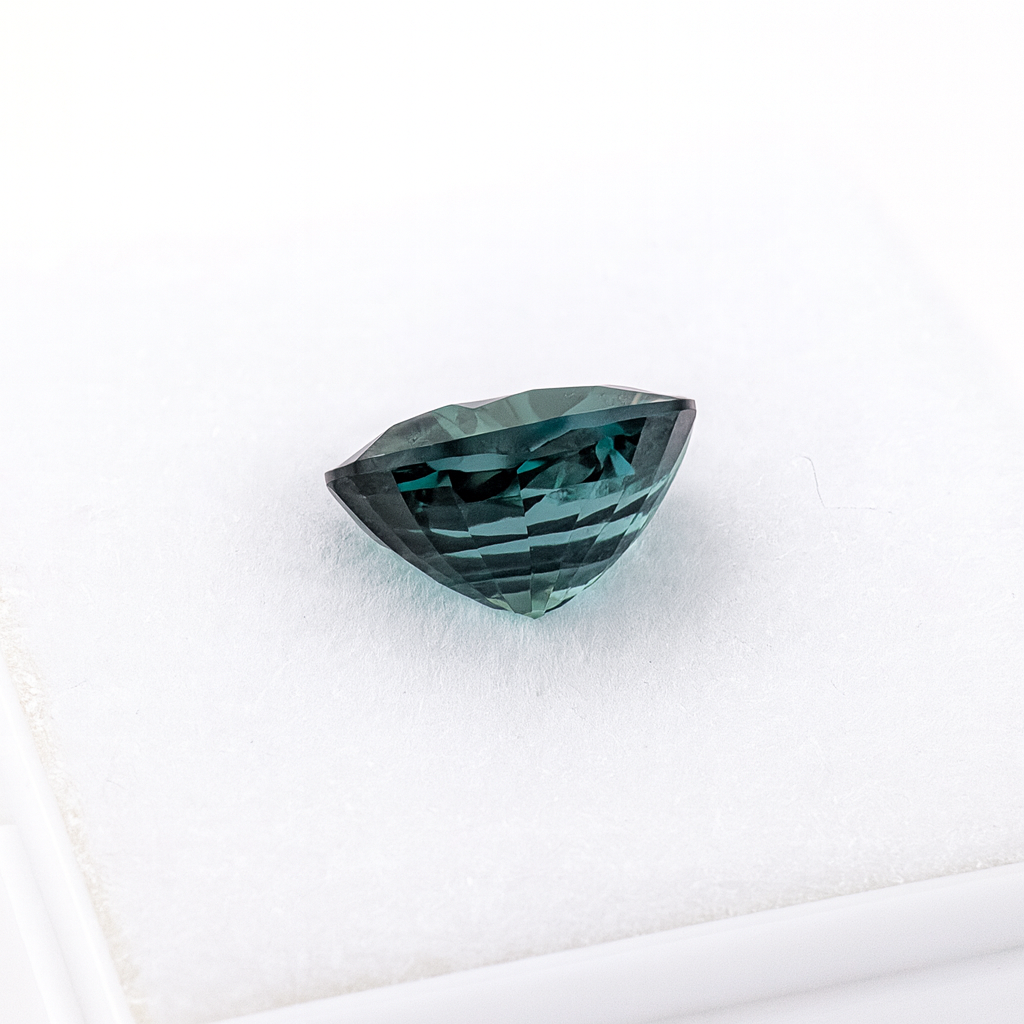Natural Teal Sapphire (1.96 Ct) - Sri Lanka 💰 - Gemcy Gems